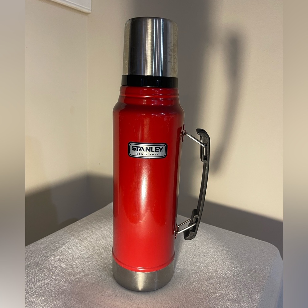 2013 Stanley Classic Vacuum Thermos Bottle